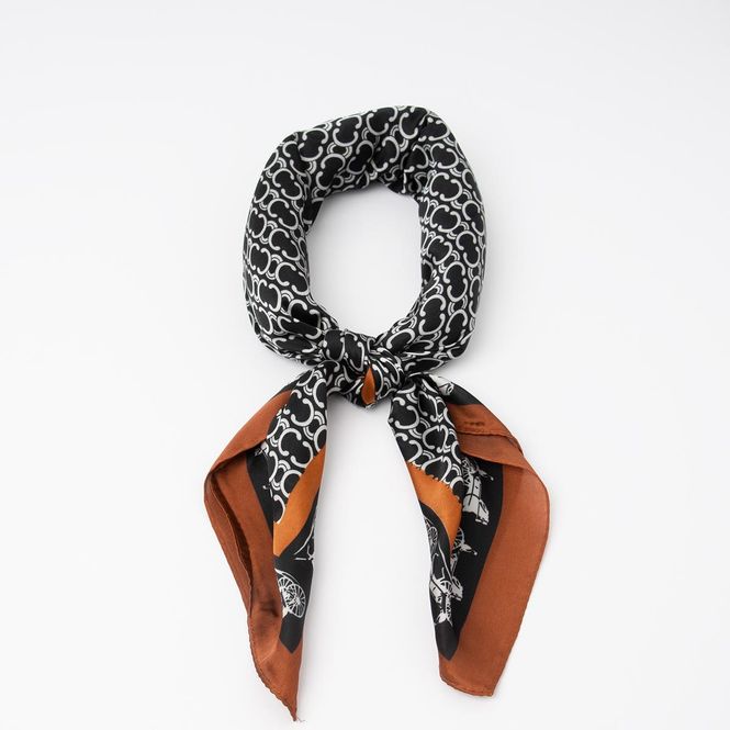 Huvudbild Liten scarf med grafiskt mönster - svart och ...