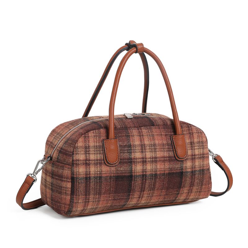 KARINE rutet bowler bag i filt og imitert skinn cognac