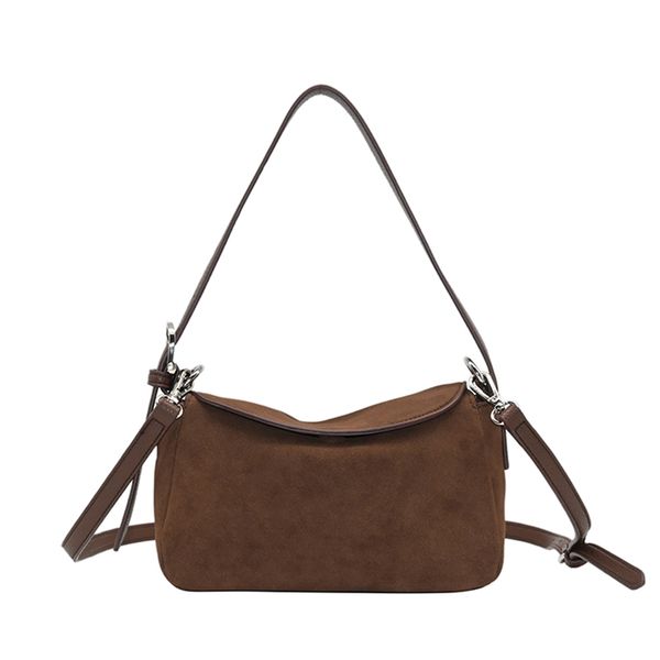 Huvudbild Henny liten bag brun - liten väska i imiterad ...