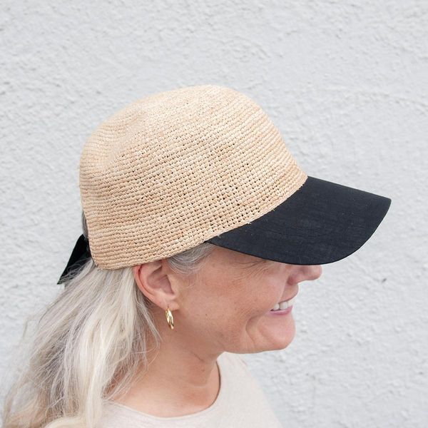 Huvudbild Keps i naturstrå med knytband, svart – ...