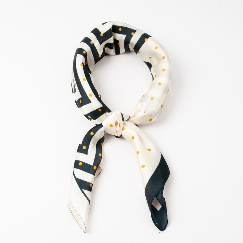 Liten halsduk med zikk zakk mönster - svart