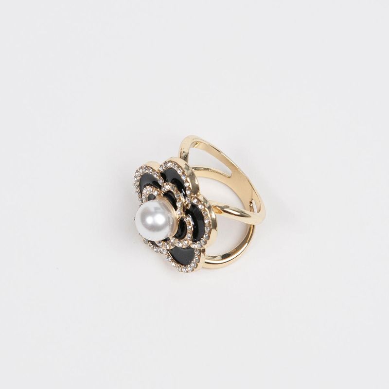 Skjerfring Blomst med Perledetalj  og strass stener– Elegant skjerfholder