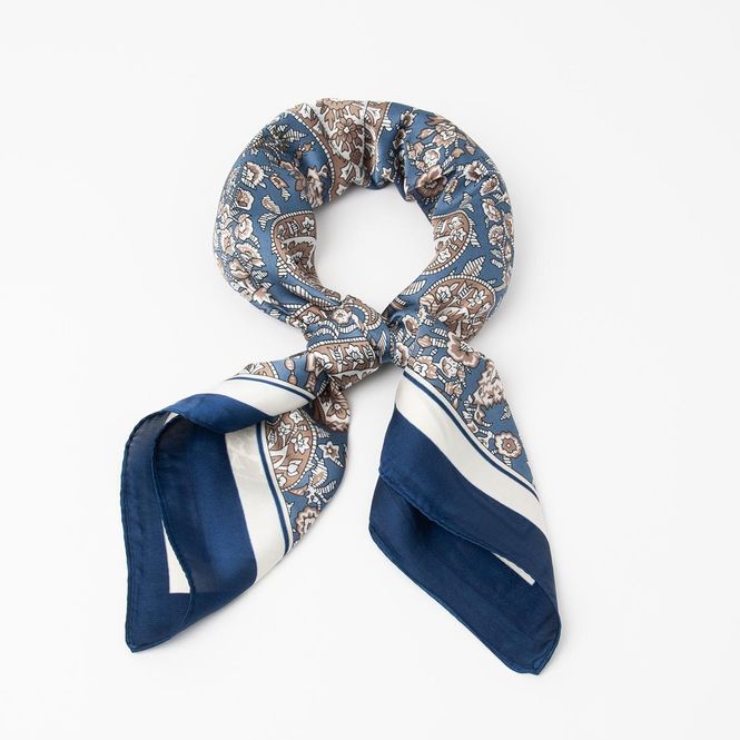 Huvudbild Liten scarf blå med paisleymönster